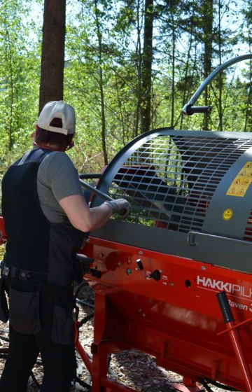 Vedmaskin Hakki Pilke Raven 33