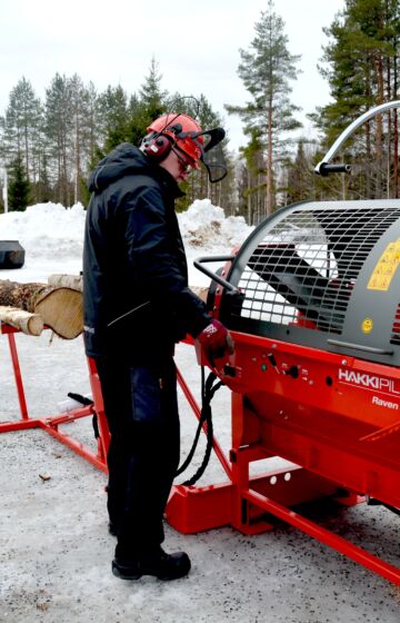 Vedmaskin Hakki Pilke Raven 33