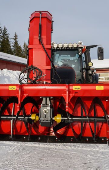 To-trinns Globus snøfres