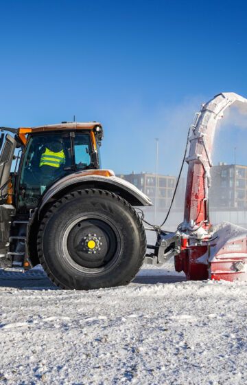 To-trinns Globus snøfres