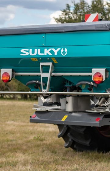 Gjødselspreder_traktor_sulky_dx20_31
