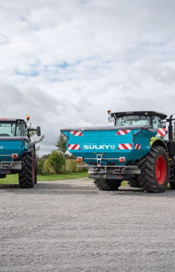 Gjødselspreder_traktor_sulky_dx20_dx30+_02