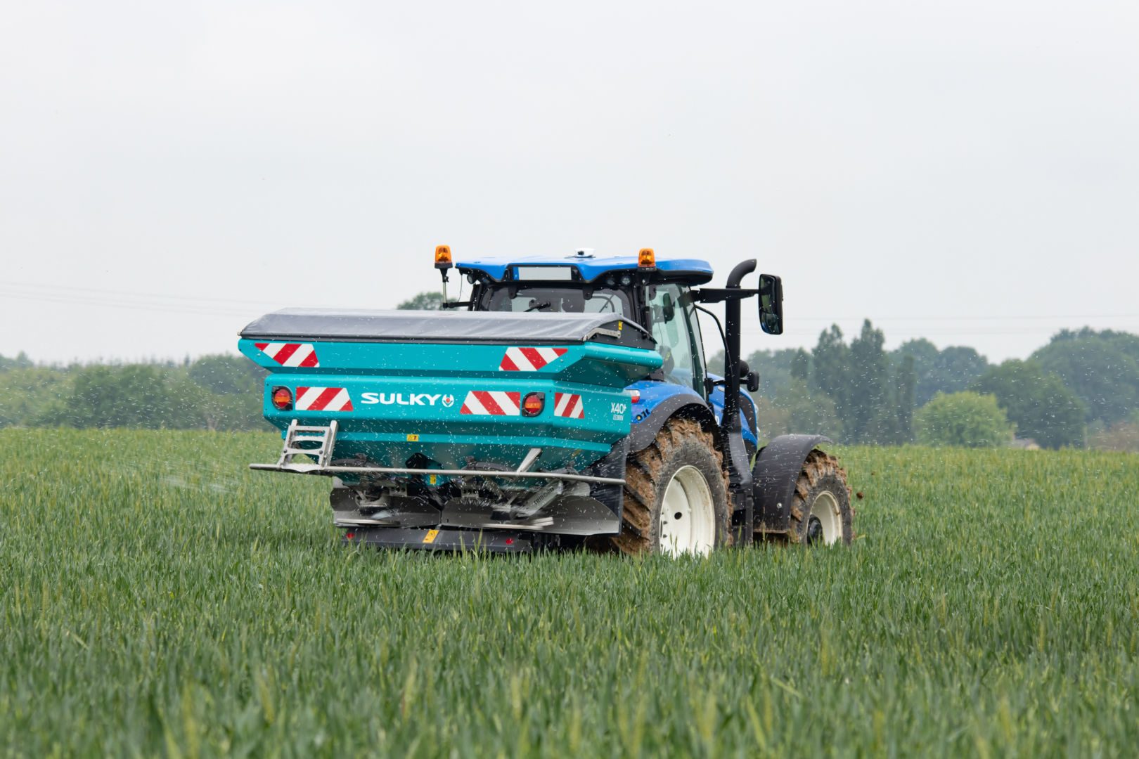 Gjødselspreder_traktor_sulky_x40+_01