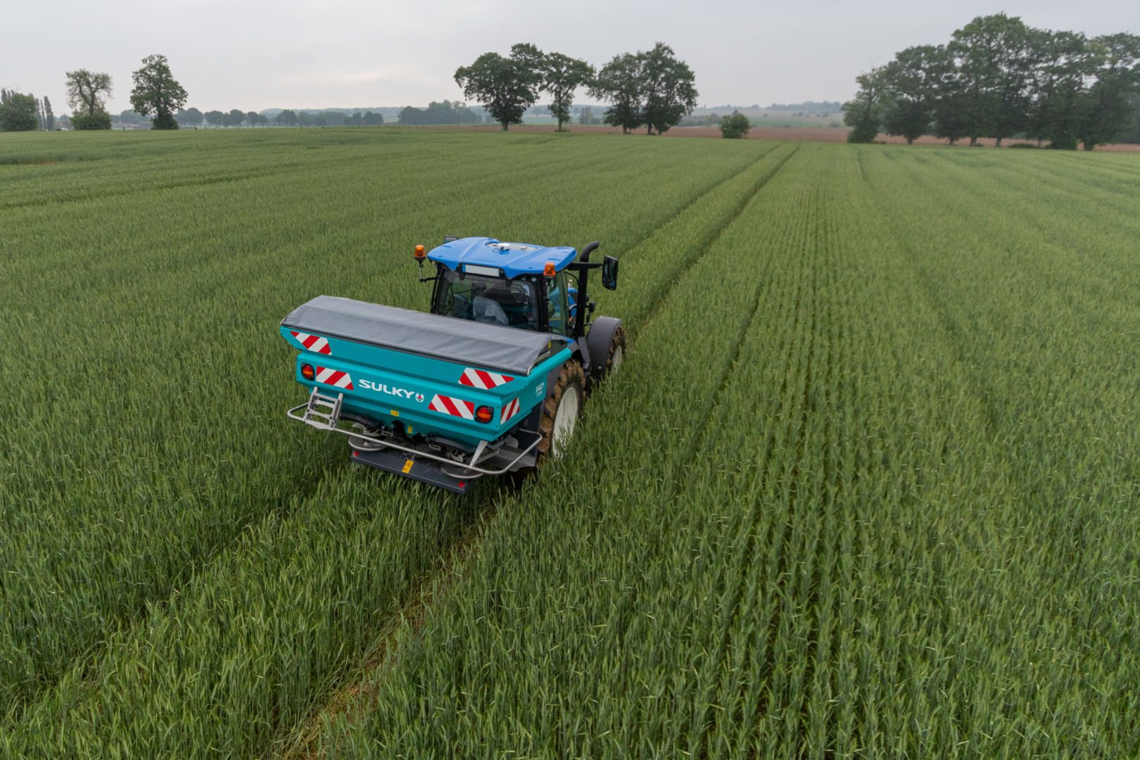 Gjødselspreder_traktor_sulky_x40+_02