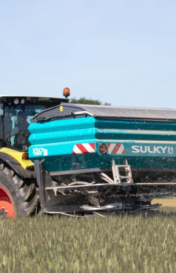 Gjødselspreder_traktor_sulky_x50+_02