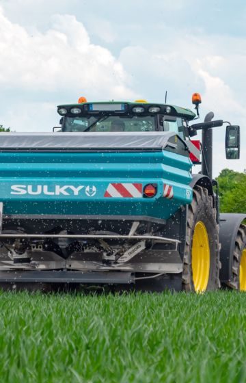 Gjødselspreder_traktor_sulky_x50+_03_1