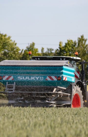 Gjødselspreder_traktor_sulky_x50+_04