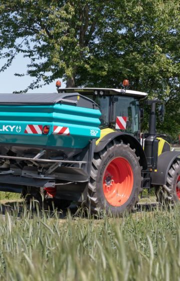 Gjødselspreder_traktor_sulky_x50+_06_1