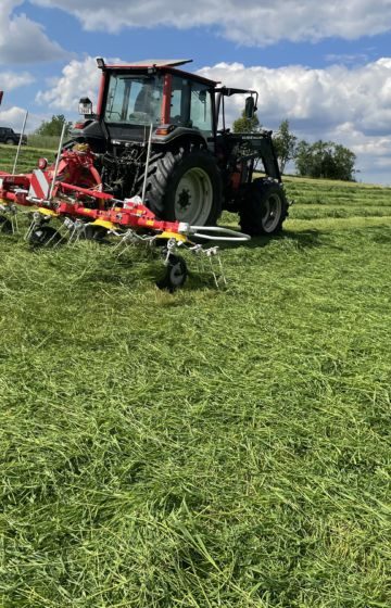 Sprederive HIT 6-rotor Pöttinger