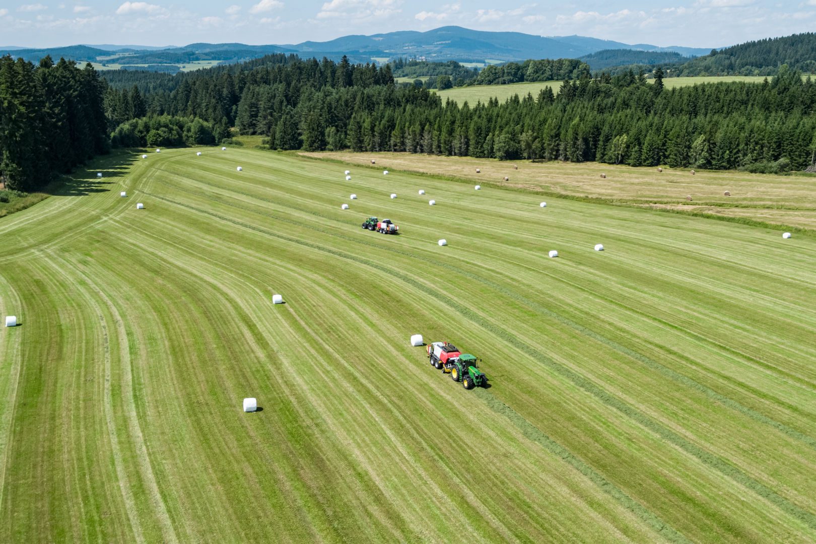 Rundballepresse_traktor_pöttinger_impress_3130_vc (11)