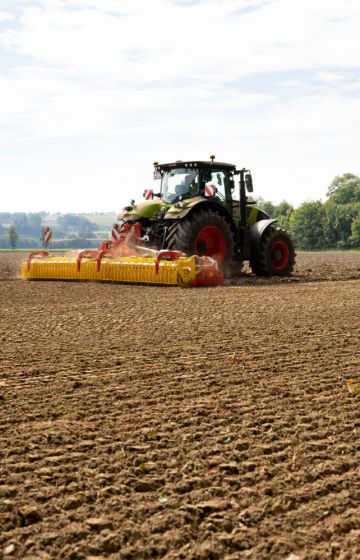 Rotorharv_traktor_lion_pöttinger (20)