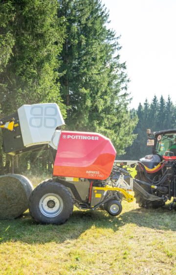 Rundballepresse fastkammer Impress F Pöttinger