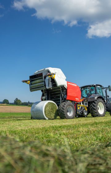 Rundballepresse fastkammer Impress F Pöttinger