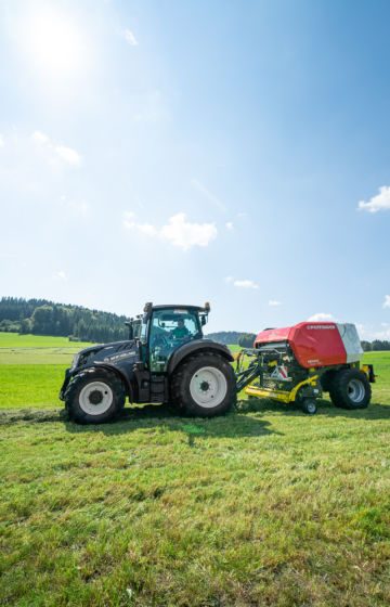 Rundballepresse fastkammer Impress F Pöttinger