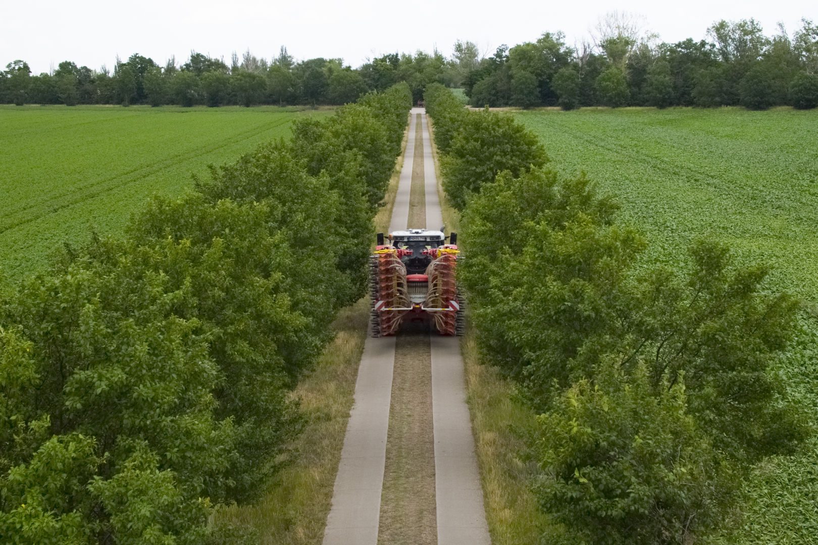 Såfrøaggreat_traktor_pöttinger_aerosem_04