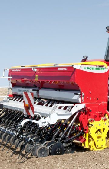 Såmaskin_traktor_pöttinger_vitasem_09