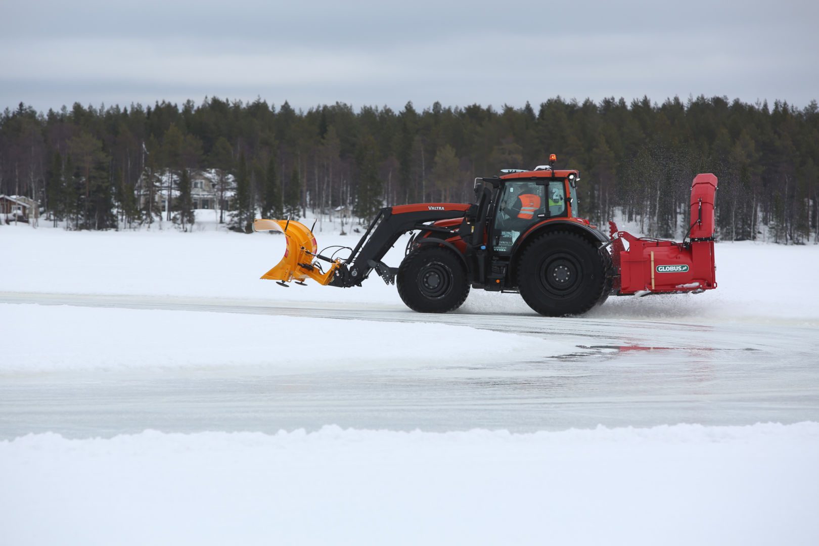 Snøfres_traktor_v-fres_globus (5)