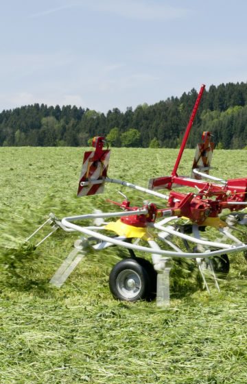 Sprederive HIT 4-rotor Pöttinger