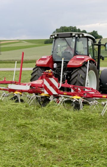 Sprederive HIT 6-rotor Pöttinger