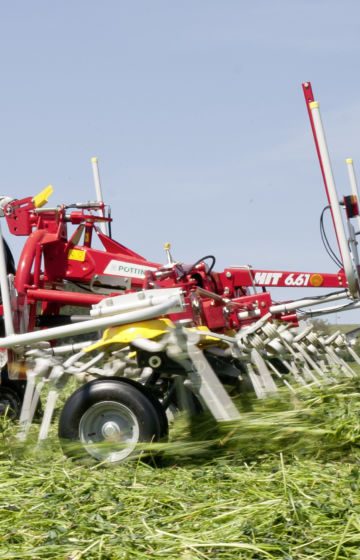 Sprederive HIT 6-rotor Pöttinger