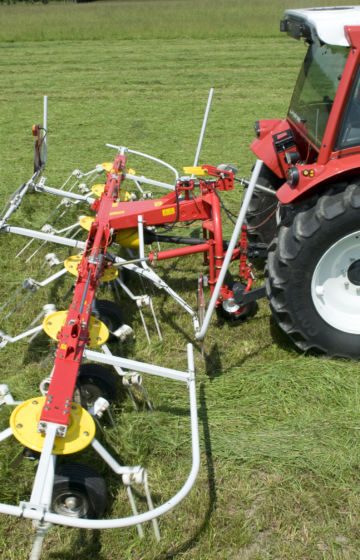 Sprederive HIT 6-rotor Pöttinger