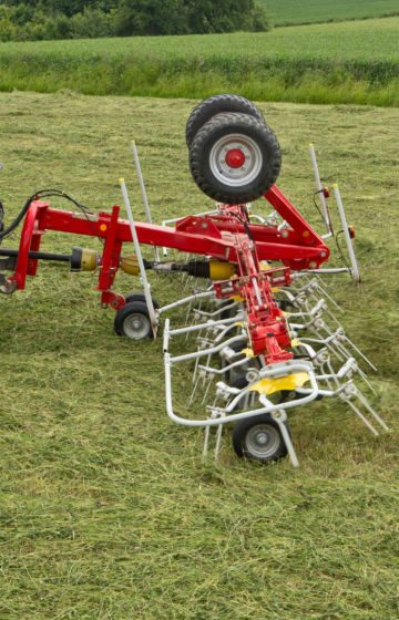 Sprederive HIT 8-rotor Pöttinger