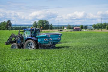 Gjødselspreder_traktor_sulky_x40+_11 Gjødselspreder_traktor_sulky_x40+_11Gjødselspreder_traktor_sulky_x40+_11