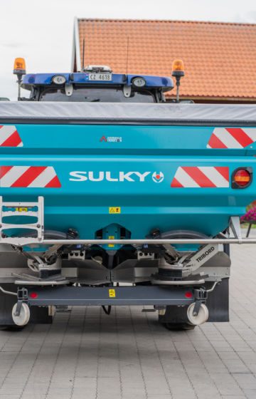 Gjødselspreder_traktor_sulky_x40+_10