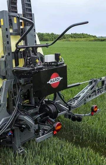 HARDI MEGA traktormontert åkersprøyte