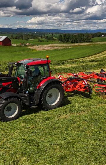 Dette har mange år med Valtra i arbeid lært Odd Arne