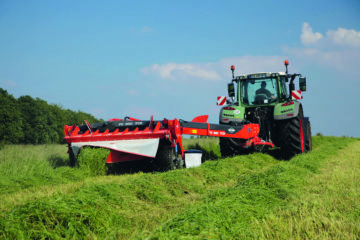 FC-3161_TCD_Main_Picture_Working Slepeslåmaskin FC 1061 TC Kuhn