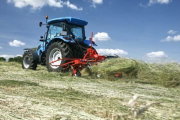 sprederive_traktor_kuhn_GF-502 (1) Sprederive_traktor_kuhn_GF-7902-TGII (1)Sprederive_traktor_kuhn_GF-7902-TGII (1)