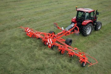 Sprederive_traktor_kuhn_GF-7902-TGII (5) Sprederive_traktor_kuhn_GF-7902-TGII (5)Sprederive_traktor_kuhn_GF-7902-TGII (5)