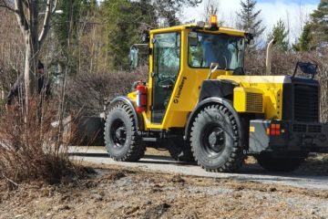 Redskapsbærer_lundberg_4150_01 Redskapsbærer_lundberg_4150_01Redskapsbærer_lundberg_4150_01