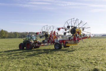 Samlerive TOP 4-rotor Pöttinger