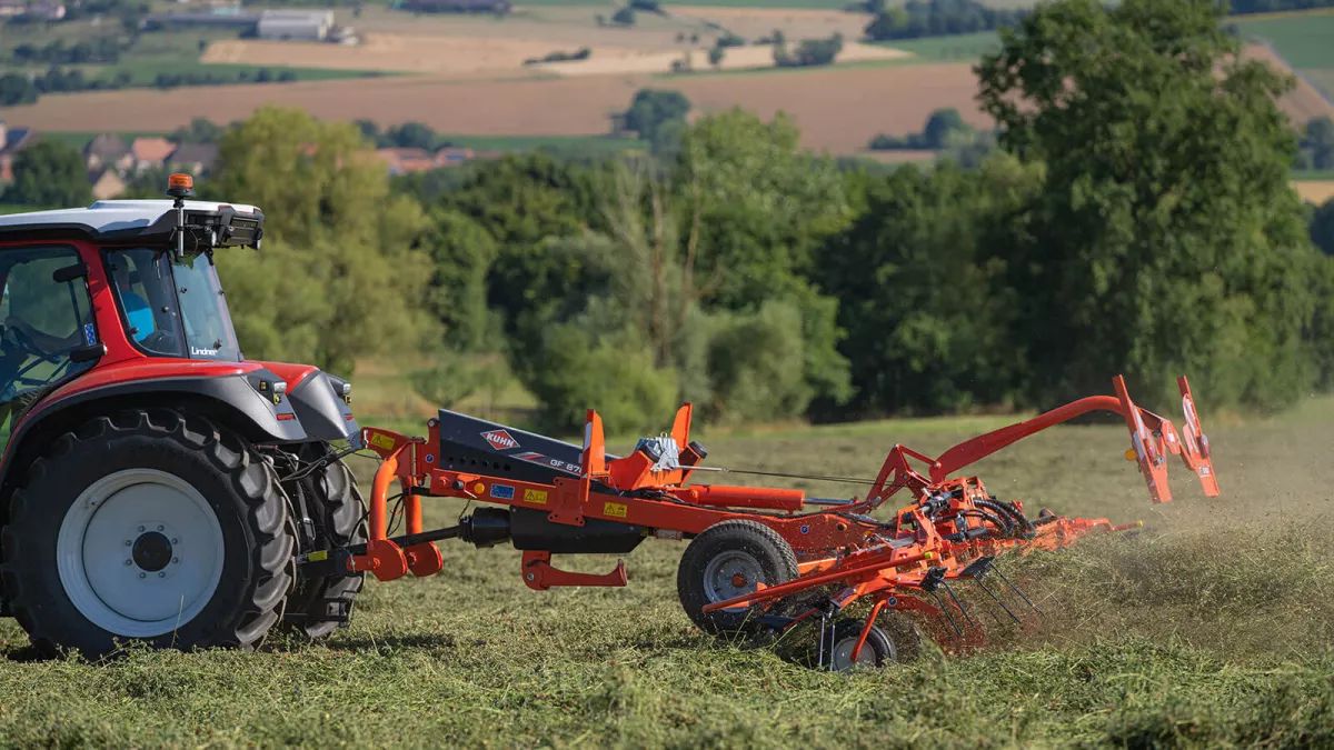 Sprederive_kuhn_traktor_gf1003t (3)