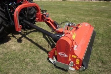 TB211SELECT_behind_tractor Kantklipper TB 100 Select Kuhn