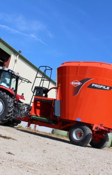 Fullfôrvogn Profile Plus 1 Kuhn