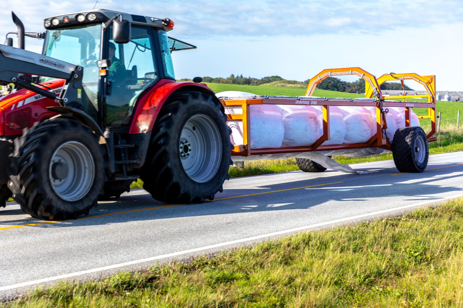 Rundballevogn_traktor_silatrailer_underhaug_28