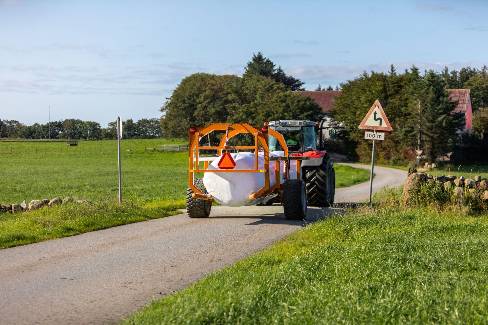 Rundballevogn_traktor_silatrailer_underhaug_39