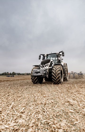 Valtra_traktor_q_serie_ (5)