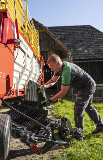 Lessevogn Boss 3000 Master Pöttinger
