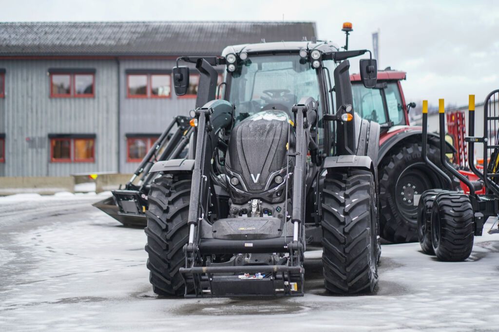 Akershus Traktor Hamar () Akershus Traktor Hamar