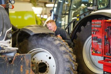 Portrettintervju: Marius Sundby – en lojal medarbeider hos Akershus Traktor  