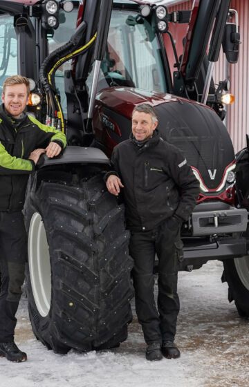 Tre nye Valtra-traktorer til Stafsberg Tre nye Valtra-traktorer til Stafsberg