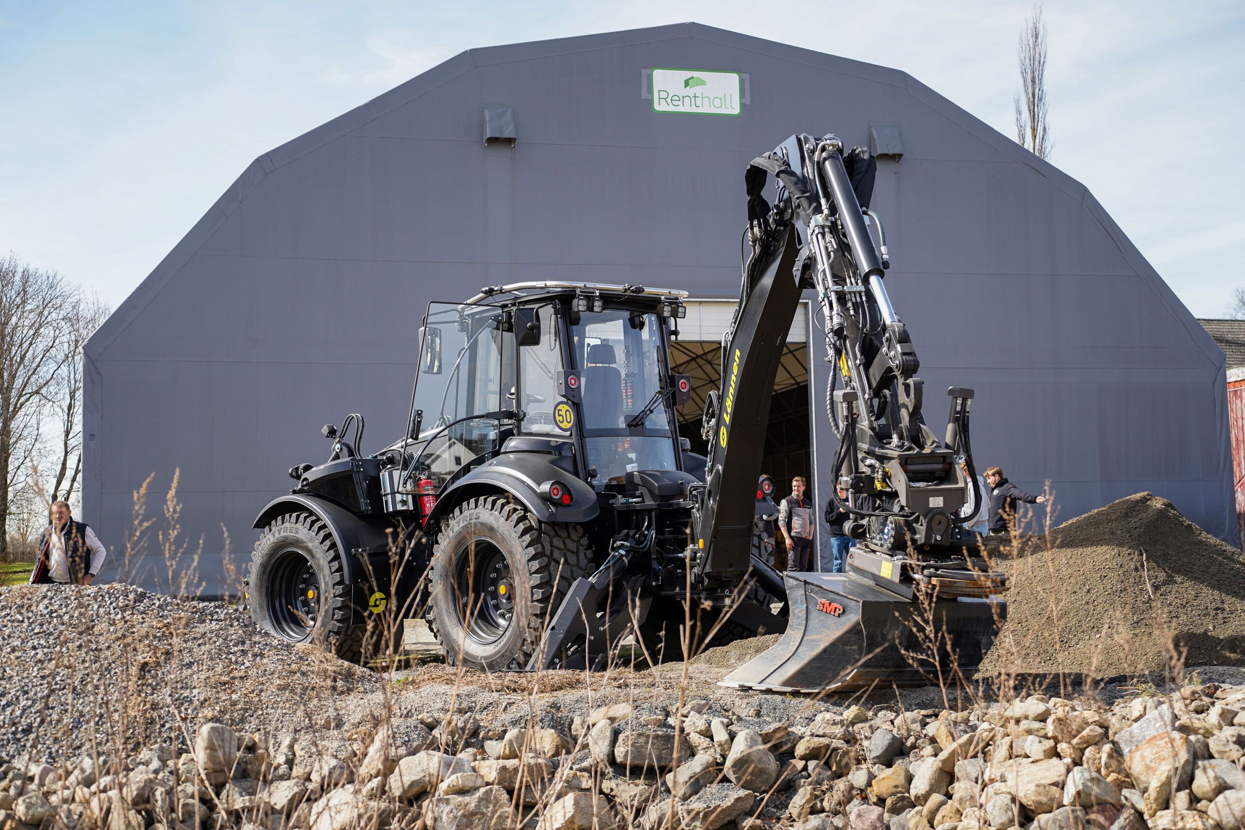 Akershus Traktor på Blæstad med Lännen 8600 MAkershus Traktor på Blæstad med Lännen 8600 M