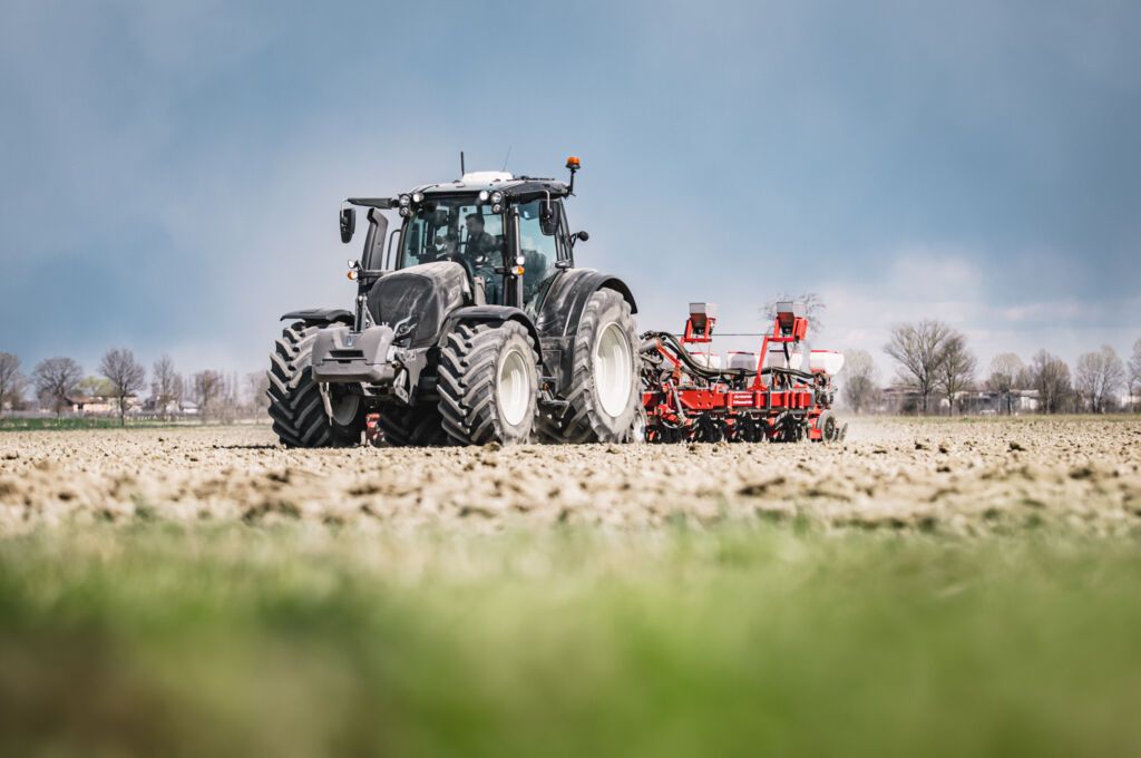 Valtra lanserer ny forsikringspakke i samarbeid med If.