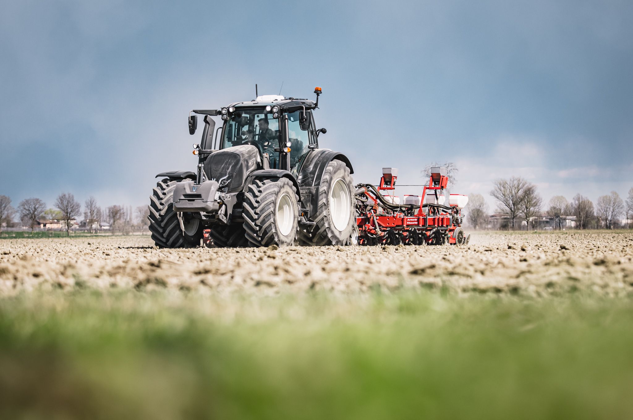 Valtra lanserer ny forsikringspakke i samarbeid med If.Valtra lanserer ny forsikringspakke i samarbeid med If.
