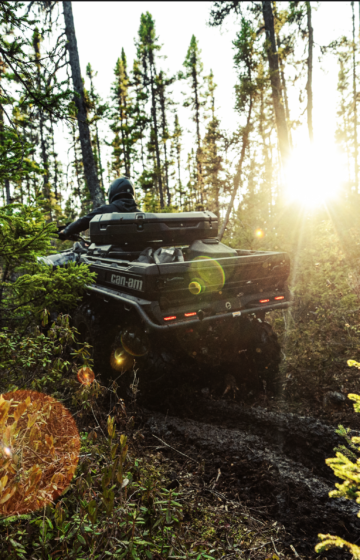 Can-Am Outlander 6×6. Klar for jakta.